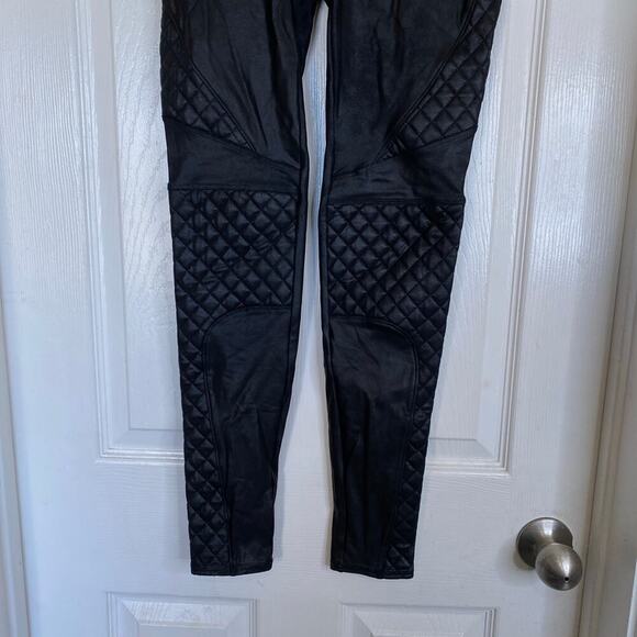 SPANX Quilted Faux Leather Leggings in Black Moto Pants Size Small - Picture 6 of 8